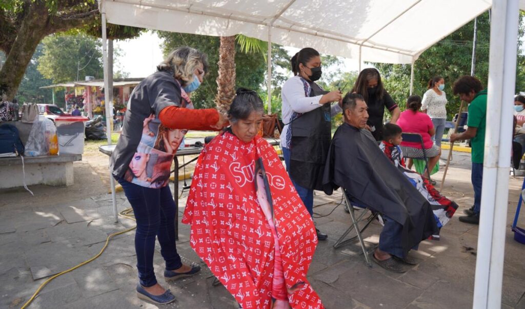 Arrancan brigadas de belleza 2024 en la localidad de Coacotla, Veracruz