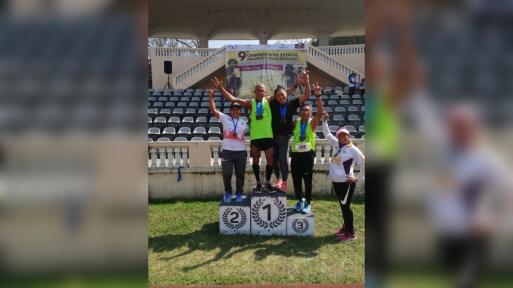 Deportistas participaron en carreras de atletismo y traen medallas a Nanchital.
