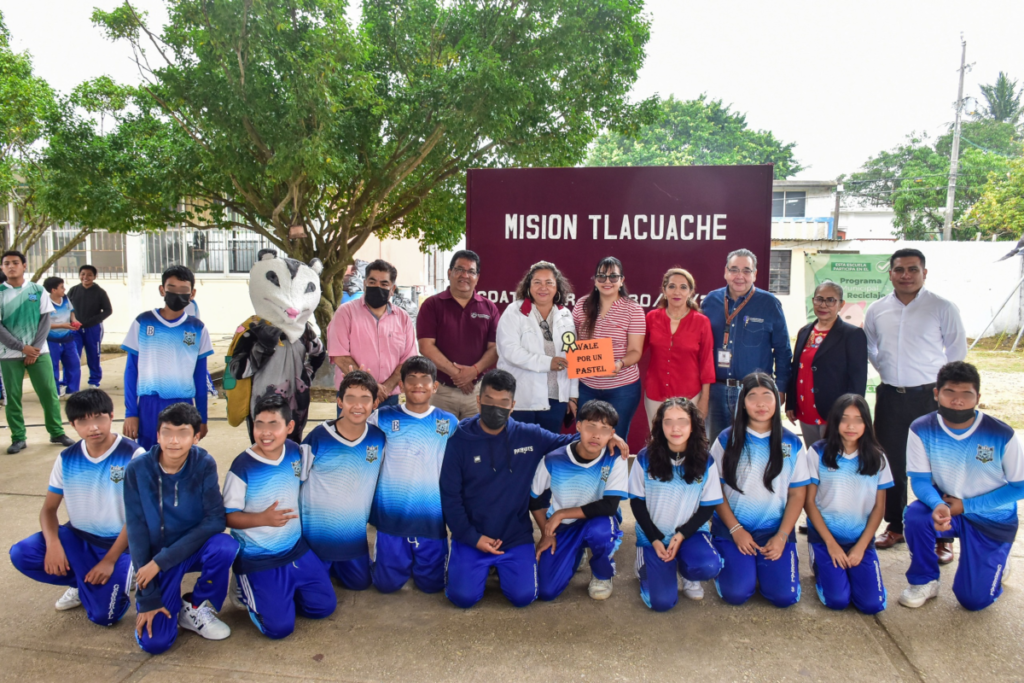 Participan más de 600 alumnos de la Secundaria General #3 en concurso de ‘Misión Tlacuache’.