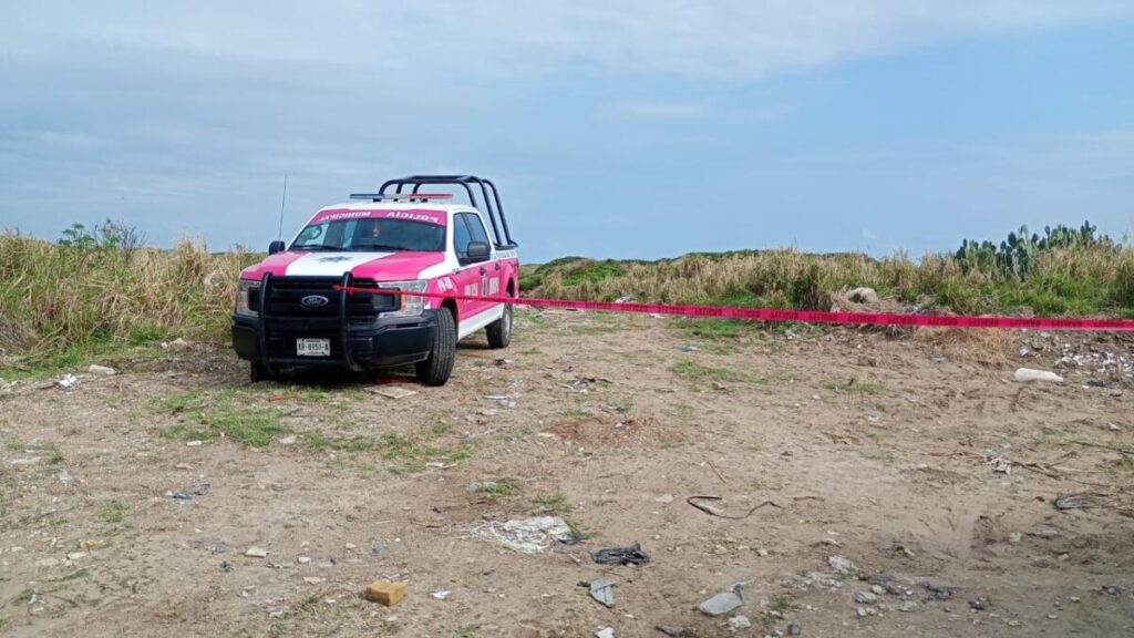 VIDEO: Localizan c@dáv3r de masculino en playa de Coatzacoalcos. VIDEO: Localizan c@dáv3r de masculino en playa de Coatzacoalcos.