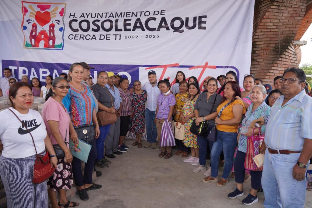 Alcalde de Cosoleacaque promueve la participación de la ciudadanía en la construcción de un municipio próspero Alcalde de Cosoleacaque promueve la participación de la ciudadanía en la construcción de un municipio próspero