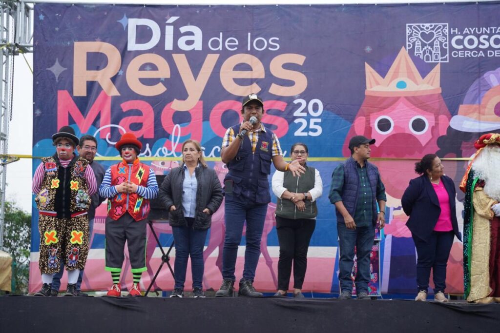 Miles de niños de Cosoleacaque disfrutaron de 8 días de celebración de Reyes Magos. Miles de niños de Cosoleacaque disfrutaron de 8 días de celebración de Reyes Magos.