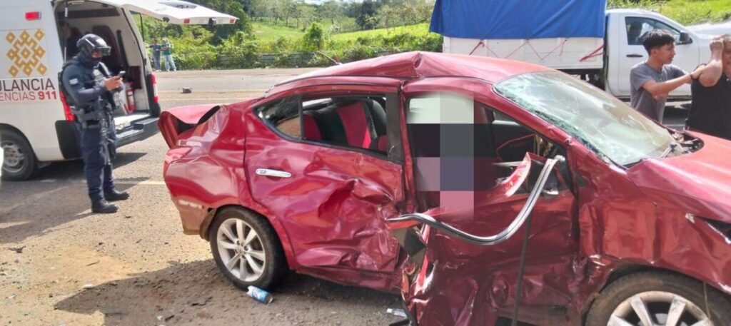 Accidente múltiple sobre la carretera Transístmica deja un mu3rt0 y cuatro heridos en Soconusco