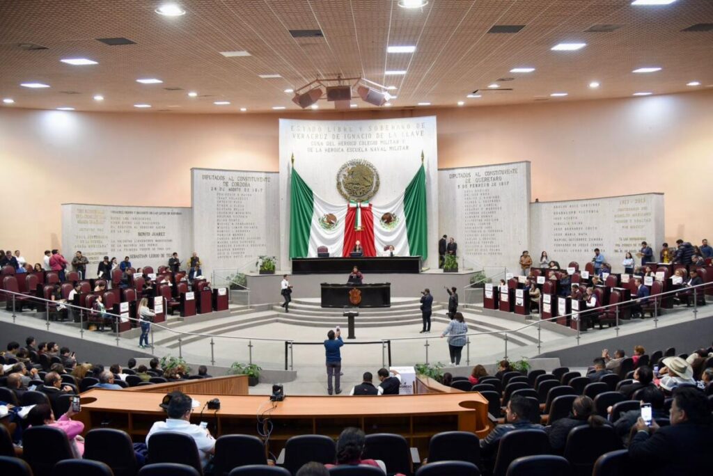 Procedente, incorporación del presidente municipal de Lerdo de Tejada