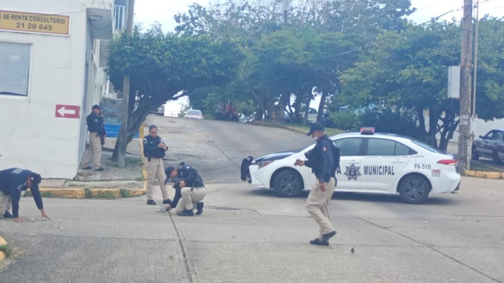 Frustran sangriento asalto en Coatzacoalcos, los ladrones no lograron el jugoso botín de más de 200 pesos Frustran sangriento asalto en Coatzacoalcos, los ladrones no lograron el jugoso botín de más de 200 pesos
