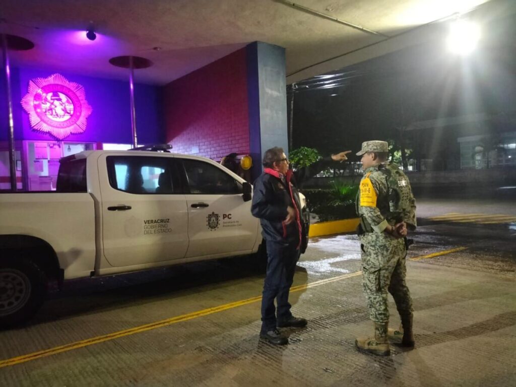 DEFENSA activa Plan DNIII- E Tras el Paso del Frente Frío 24 en Coatzacoalcos DEFENSA activa Plan DNIII- E Tras el Paso del Frente Frío 24 en Coatzacoalcos
