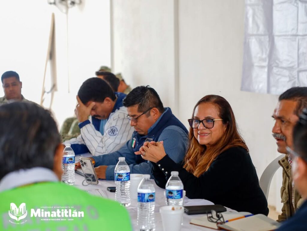 Carmen Medel Palma, participa en mesa de seguridad regional en Oluta