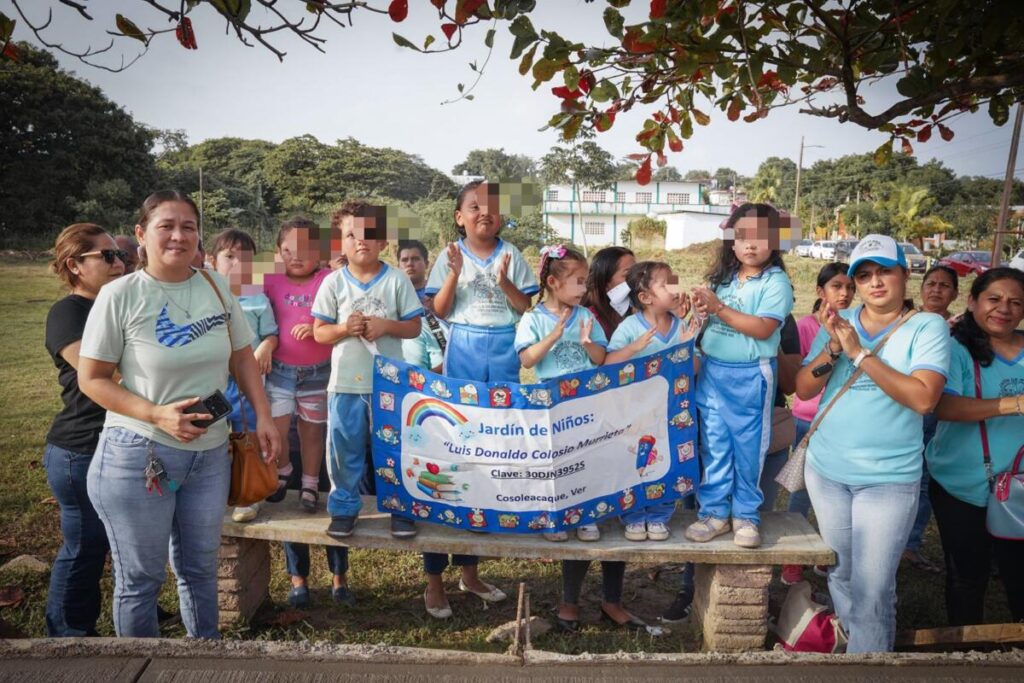 Más obra pública que mejora la calidad de vida de los habitantes de Cosoleacaque.
