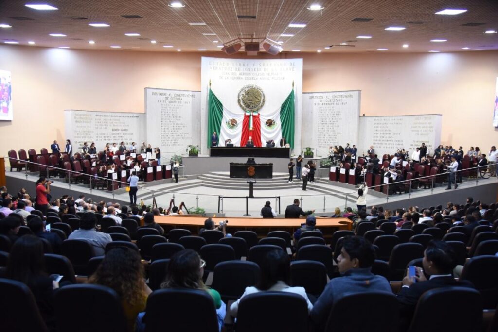 Valida Pleno que Ángela Olazarán sea ganadora del Premio a la Mujer 2025