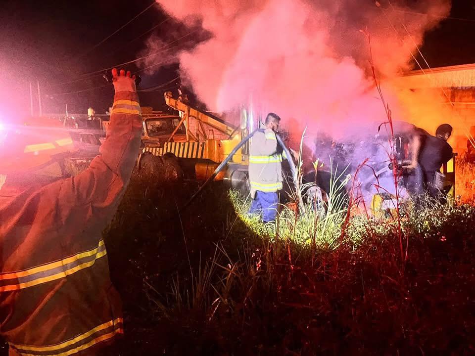 Ataque con bomba molotov contra grúa en Acayucan. Ataque con bomba molotov contra grúa en Acayucan.