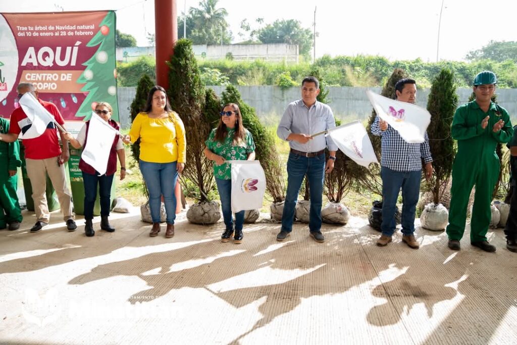 Inicia la campaña Eco-Navidad 2025 en Minatitlán. Inicia la campaña Eco-Navidad 2025 en Minatitlán.