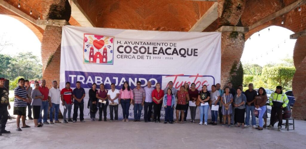 Programa municipal “Trabajando Juntos” beneficia a más escuelas e iglesias de Cosoleacaque. Programa municipal “Trabajando Juntos” beneficia a más escuelas e iglesias de Cosoleacaque.