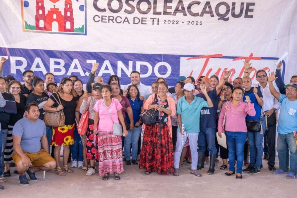 Trabajo en equipo, clave para el desarrollo de Cosoleacaque: Ponciano Vázquez Parissi.