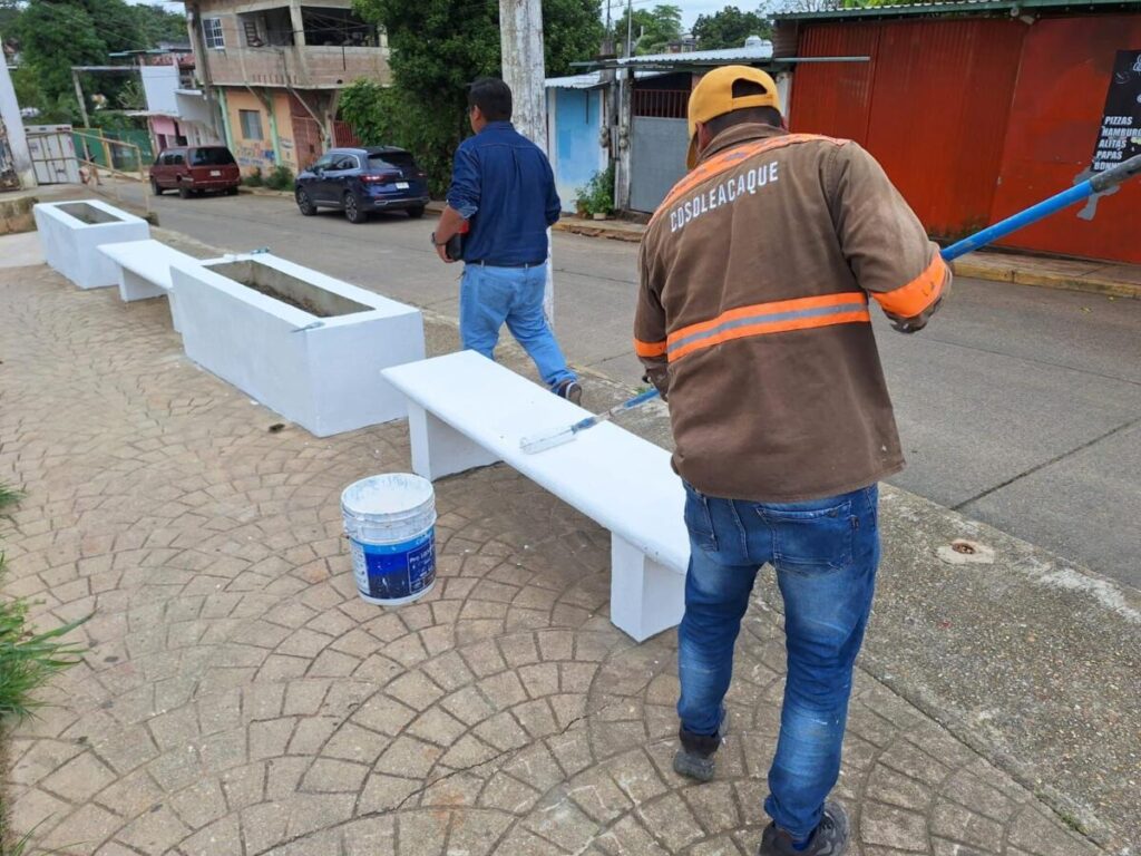 Gobierno de Cosoleacaque revitaliza el auditorio municipal.