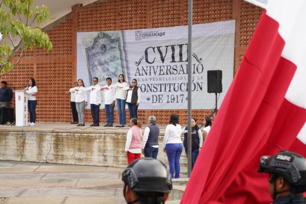 Conmemora Cosoleacaque el CVIII de la Promulgación de la Constitución Política de 1917.