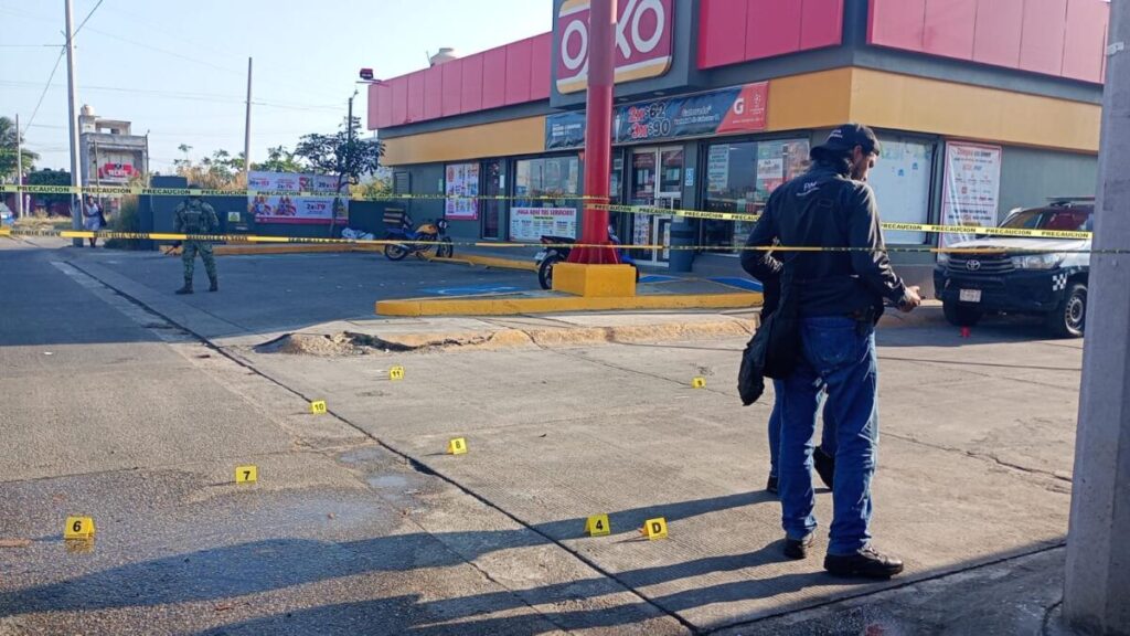 Sujetos balean fachada de tortillería y ferretería en Coatzacoalcos, Veracruz.