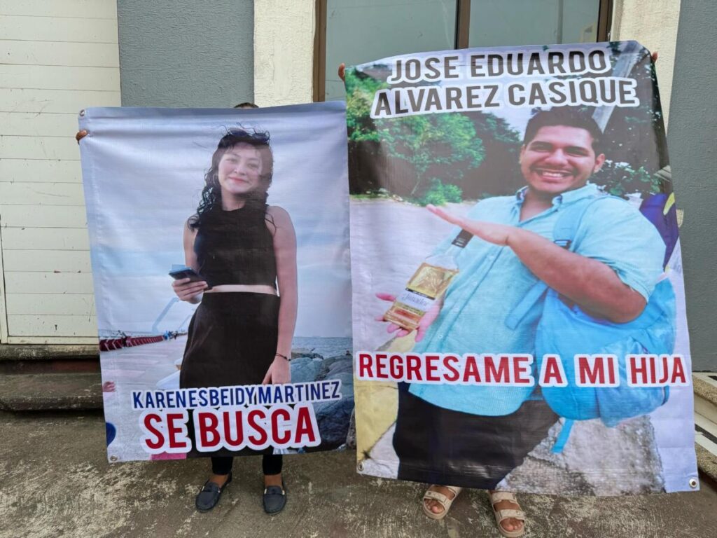 Buscan a Karen Esbeidy, quien fue sustr@íd@ de forma v!0l3nt@ en Coatzacoalcos. Buscan a Karen Esbeidy, quien fue sustr@íd@ de forma v!0l3nt@ en Coatzacoalcos.