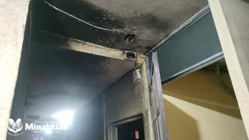 Conato de incendio en hotel moviliza a bomberos en Minatitlán. Conato de incendio en hotel moviliza a bomberos en Minatitlán.