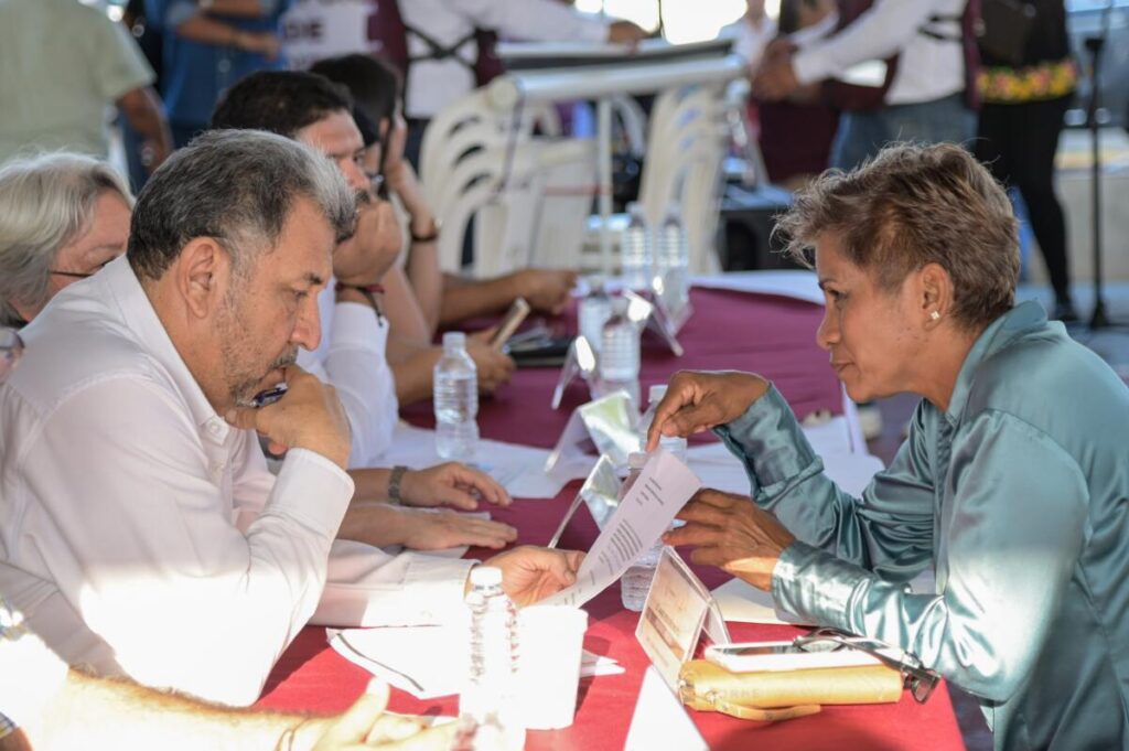 Gobierno de Puertas Abiertas: avances y compromiso con la ciudadanía Gobierno de Puertas Abiertas: avances y compromiso con la ciudadanía