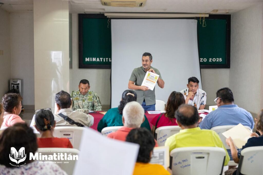 Capacitación para Enlaces de Comités de Participación Comunitaria en Minatitlán