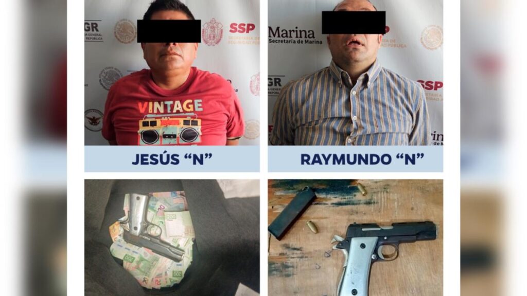 Detienen a dos sujetos por robo en sucursal bancaria Banamex en Minatitlán.