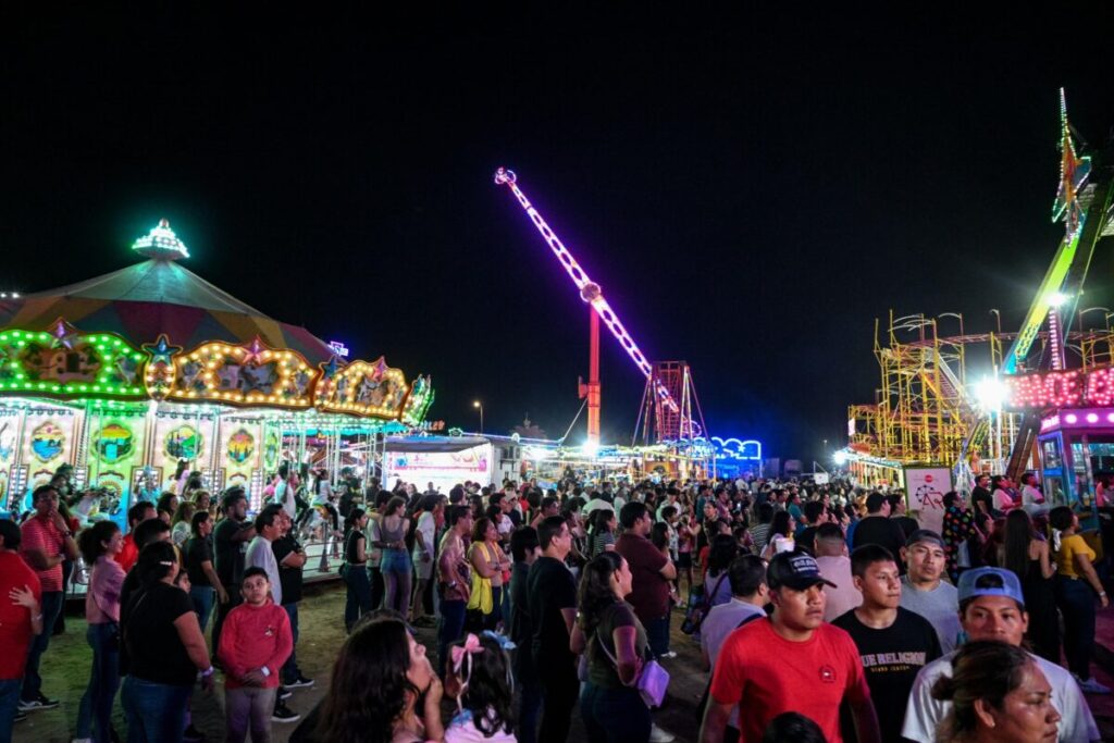 Aún estás a tiempo de vivir la magia de la Expo Feria Coatza 2025. Aún estás a tiempo de vivir la magia de la Expo Feria Coatza 2025.