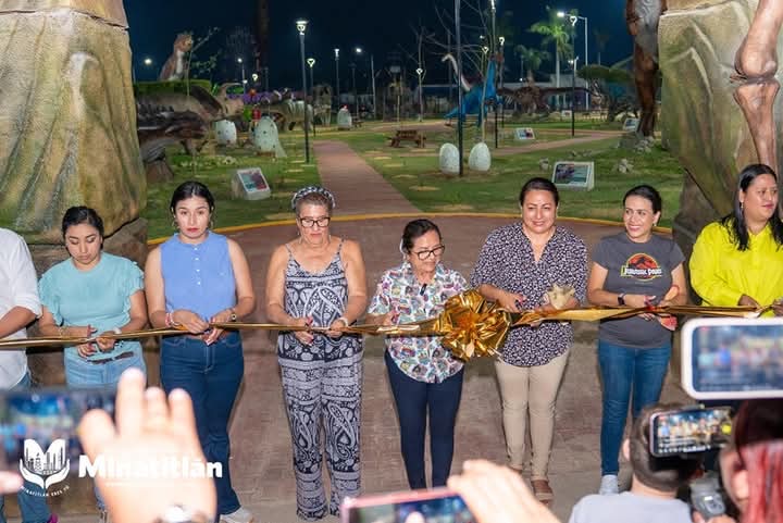 Inaugura Carmen Medel Jurassic Mina: un nuevo espacio recreativo. Inaugura Carmen Medel Jurassic Mina: un nuevo espacio recreativo.