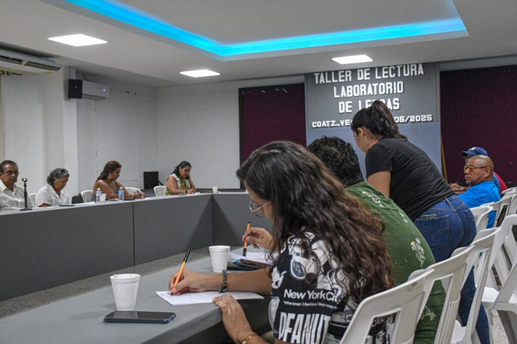 Impulsa Laboratorio de Letras la escritura creativa en Coatzacoalcos