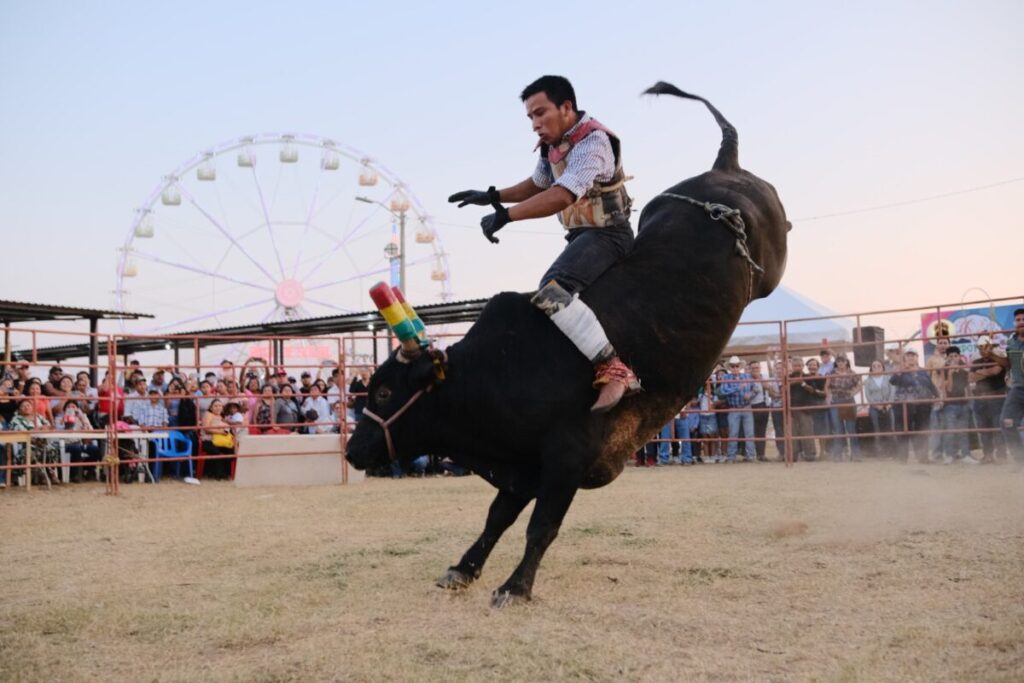 Celebran el Día del Ganadero en grande en la Expo Feria Coatza 2025