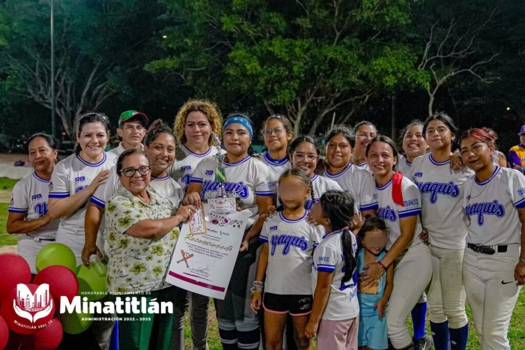 Clausura del Segundo Torneo de Softbol Femenil e Inauguración del Tercero en Minatitlán