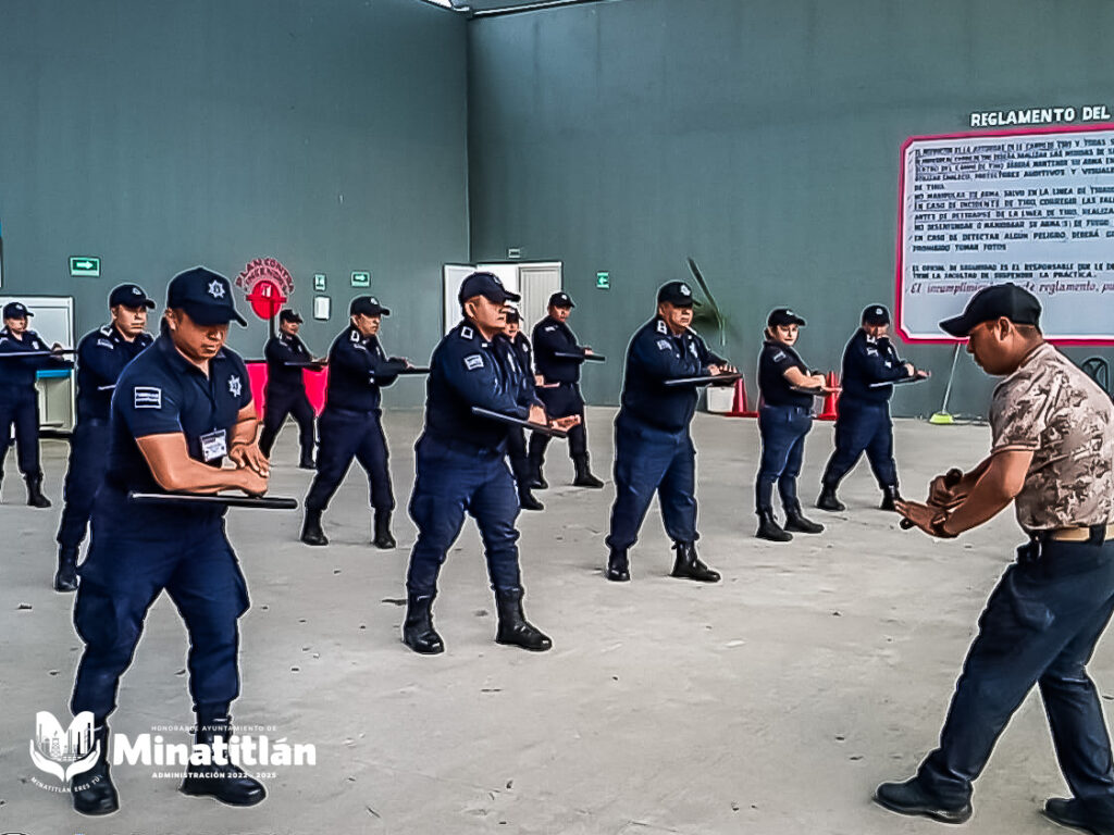 Concluyen policías municipales curso de actualización en competencias básicas