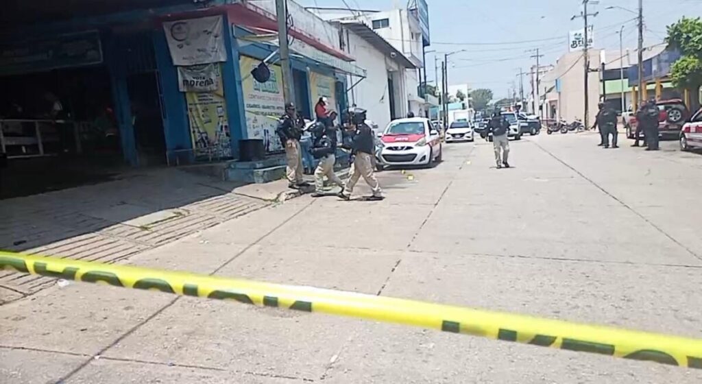 Taxista es atacado a b@l@z0$ en Coatzacoalcos; su estado de salud es grave Taxista es atacado a b@l@z0$ en Coatzacoalcos; su estado de salud es grave