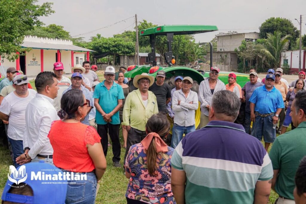 Minatitlán recibe maquinaria agrícola como parte del Plan para Aumentar la Soberanía Alimentaria
