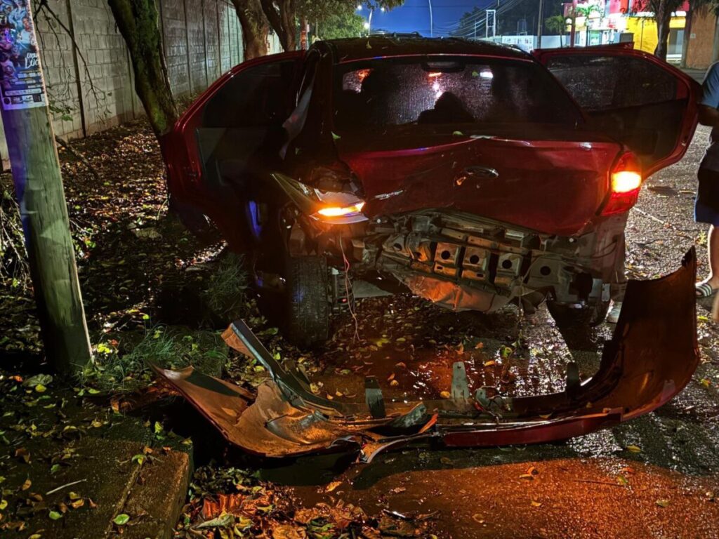 Denuncian trato VIP a presunto líder sindical ebrio tras accidente vial en Minatitlán