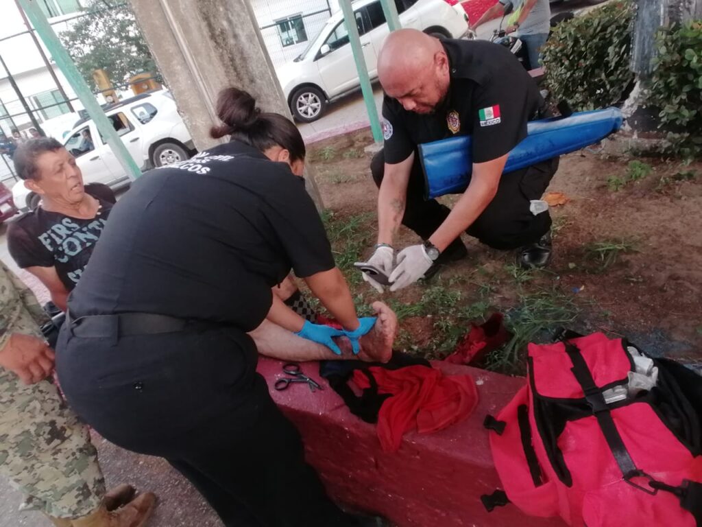 Bolillero cayó del transbordador, fue rescatado