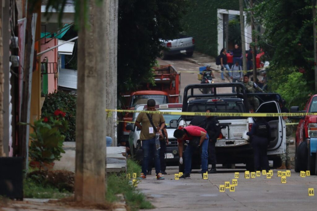 D¡sp4r4n más de 50 veces contra vivienda de comerciante en Acayucan