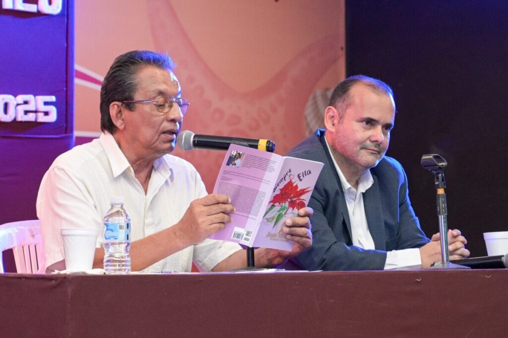 Presenta ‘Jueves de Escritores’ a Juan Manuel Rodríguez Caamaño y sus obras literarias.