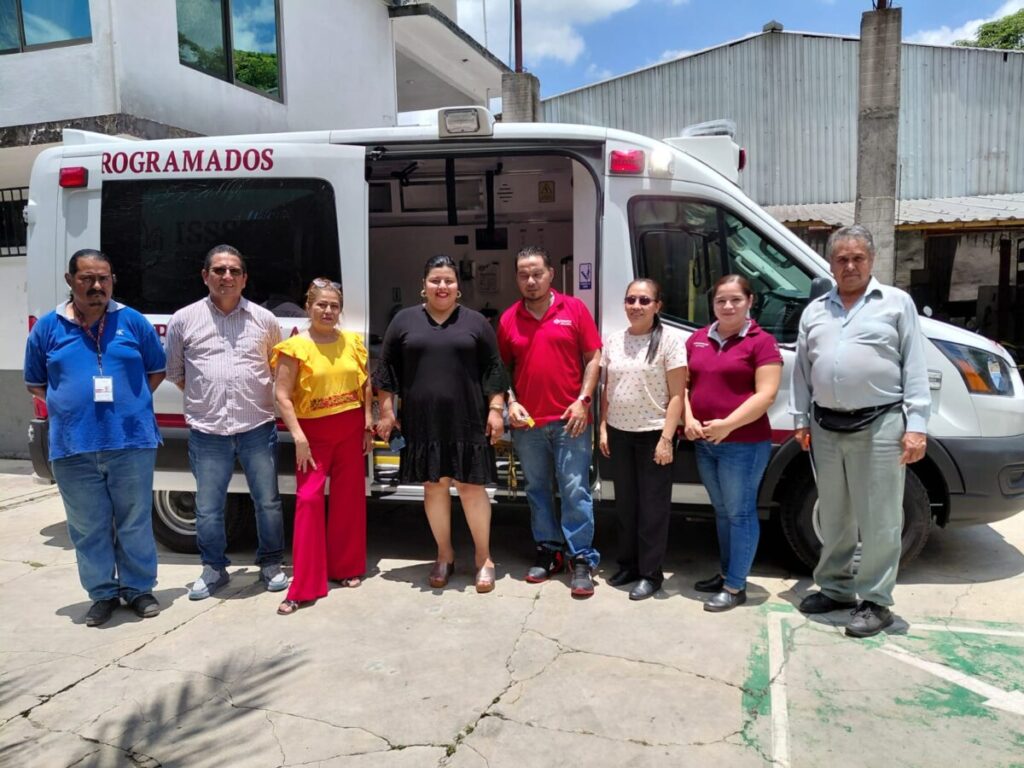El ISSSTE de Las Choapas recibe ambulancia nueva por gestiones de  la Dra. Blanca Estela Alejandro Reyes