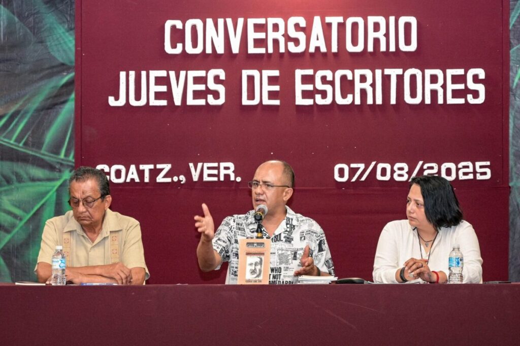 ‘Jueves de Escritores’ difunde el talento veracruzano en la Casa de Cultura