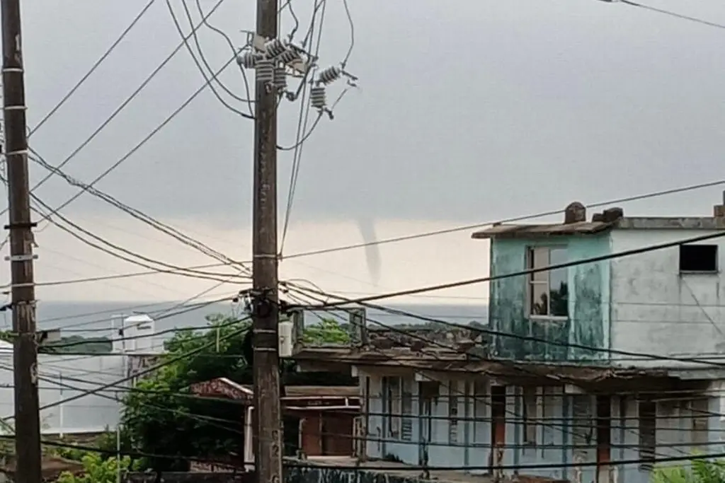 Captan otra tromba marina en Veracruz Captan otra tromba marina en Veracruz