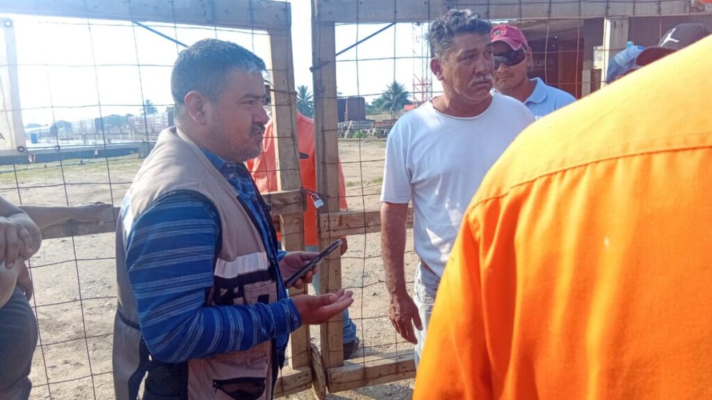 Paran obra del Tren Interoceánico, por despido injustificado de trabajadores Paran obra del Tren Interoceánico, por despido injustificado de trabajadores