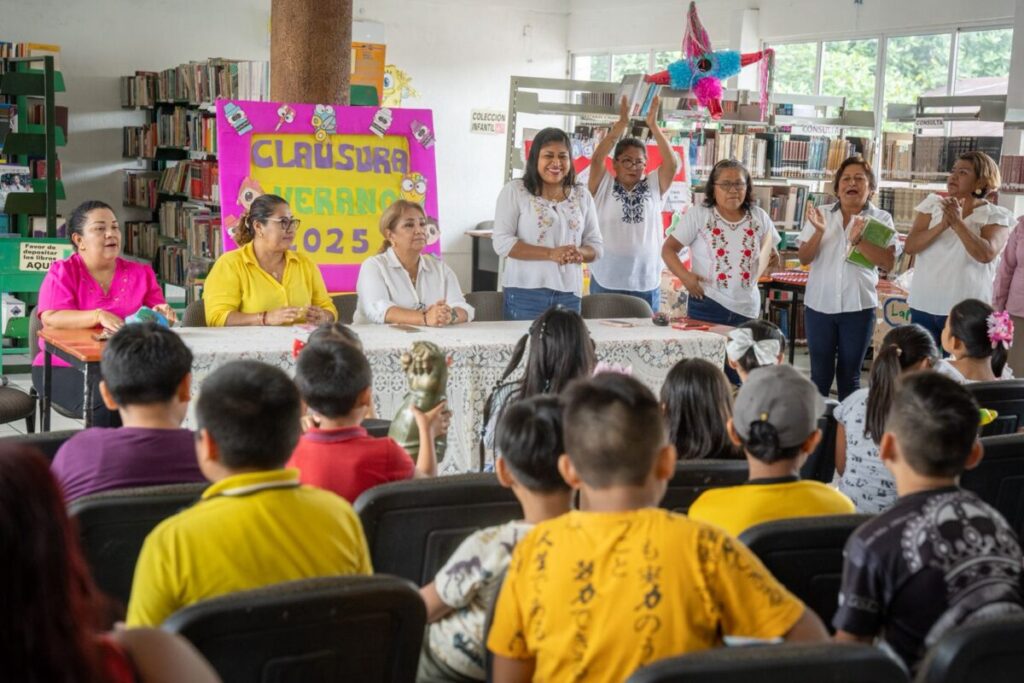 Bibliotecas de Cosoleacaque clausuran cursos de verano, “Mis Vacaciones en la biblioteca 2025”