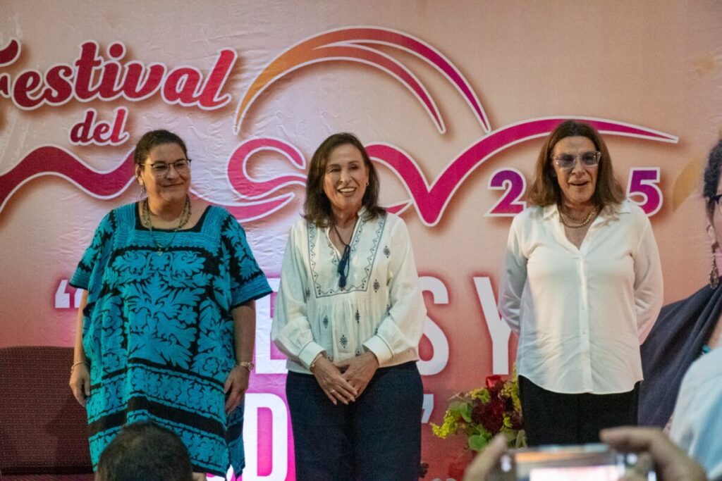 Ofrecen Sabina Berman y Lenia Batres conferencia magistral en el Festival del Mar