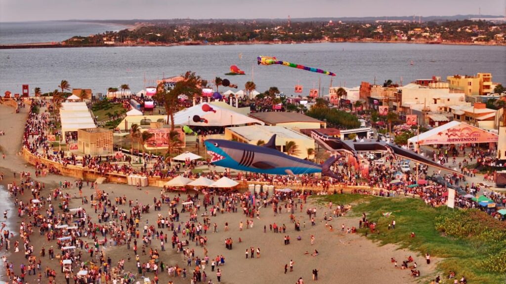 Se consolida Expo Papalotl como un atractivo durante el Festival del Mar en Coatzacoalcos