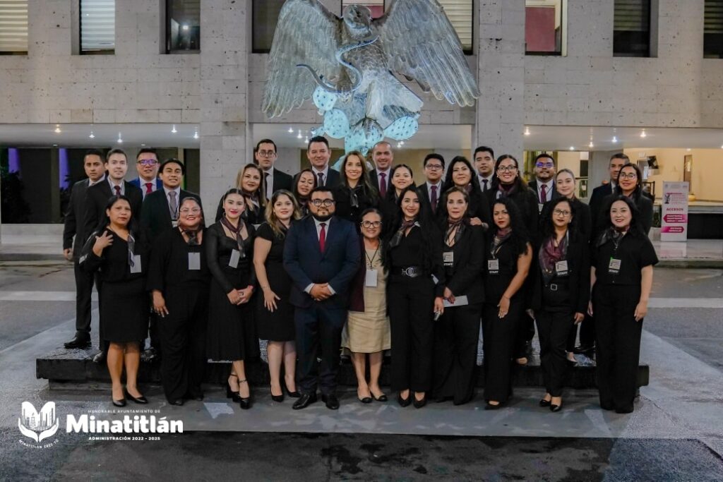 Carmen Medel asiste a la Toma de Protesta del Poder Judicial en Veracruz