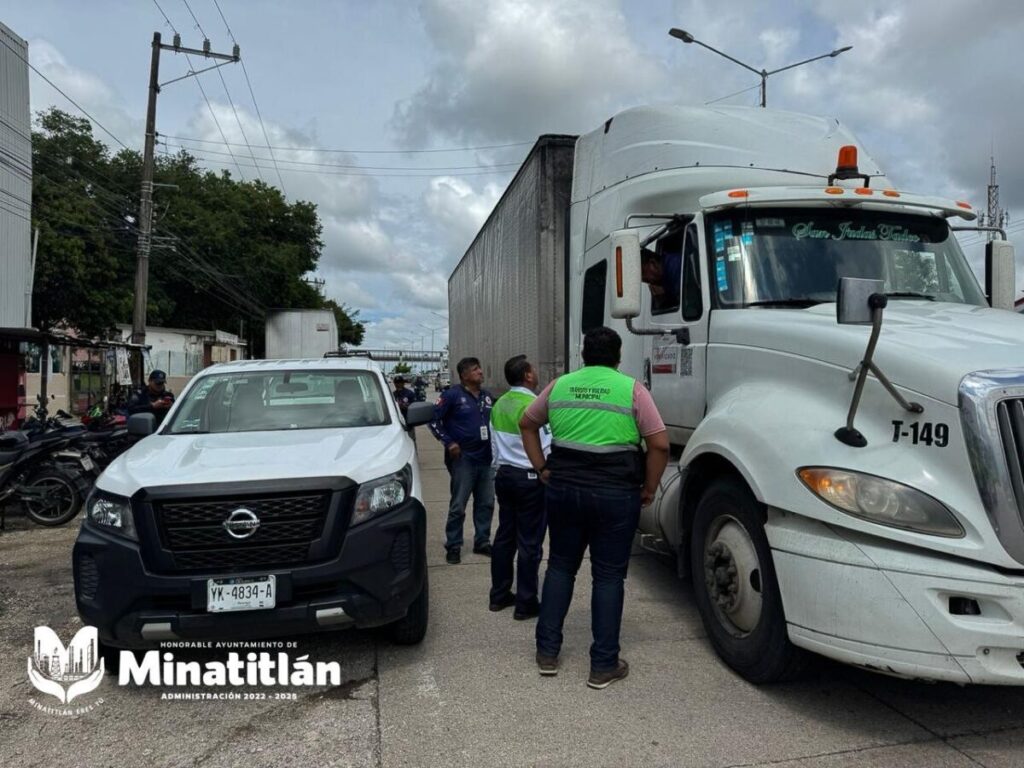 Retiran Autotanques Estacionados en la Vía Pública para Garantizar la Seguridad Ciudadana