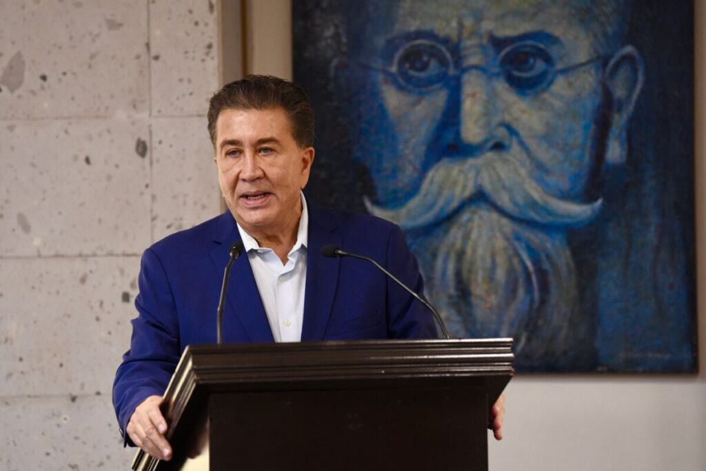 Propone diputado ajustar costo de expedición por copias certificadas