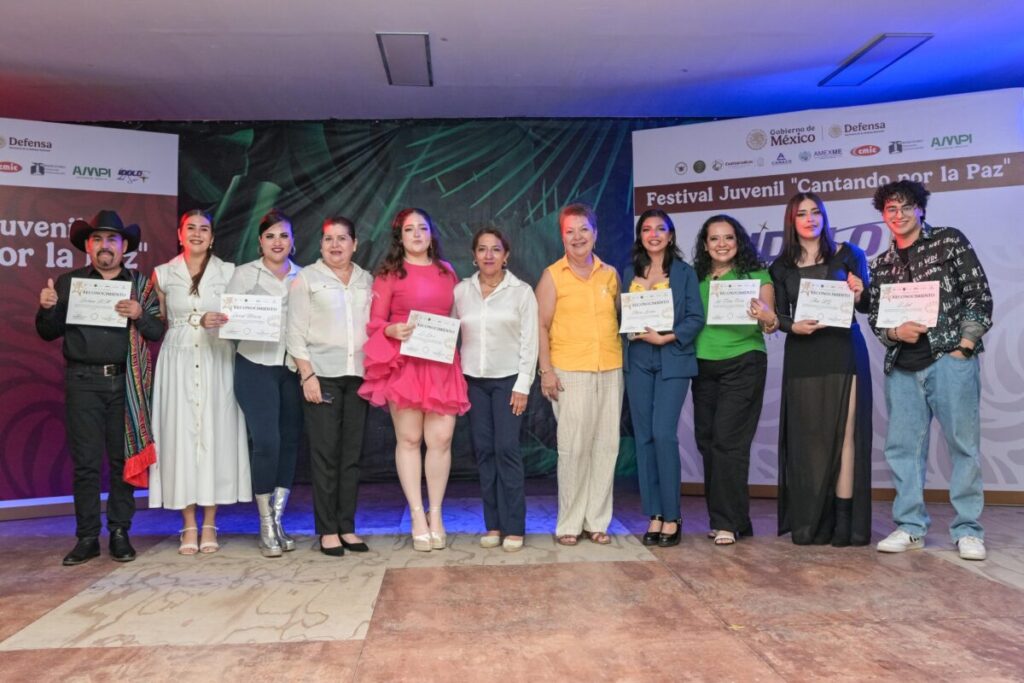 Festival juvenil “Cantando por la Paz” reúne a familias en Coatzacoalcos