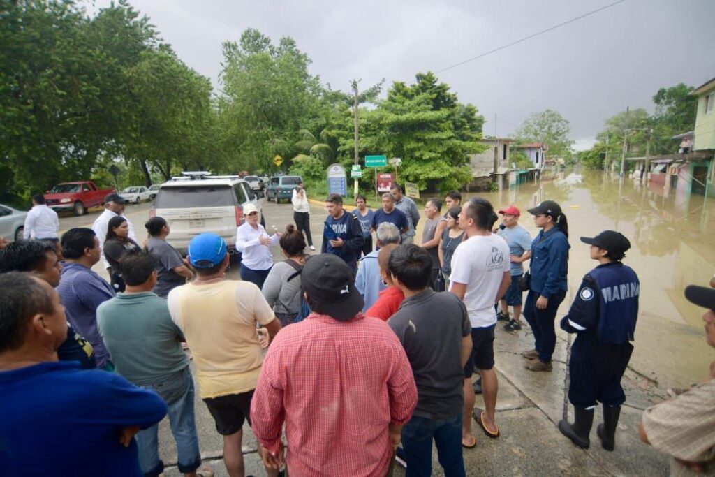 Sube a seis los muertos por lluvias en norte de Veracruz Sube a seis los muertos por lluvias en norte de Veracruz
