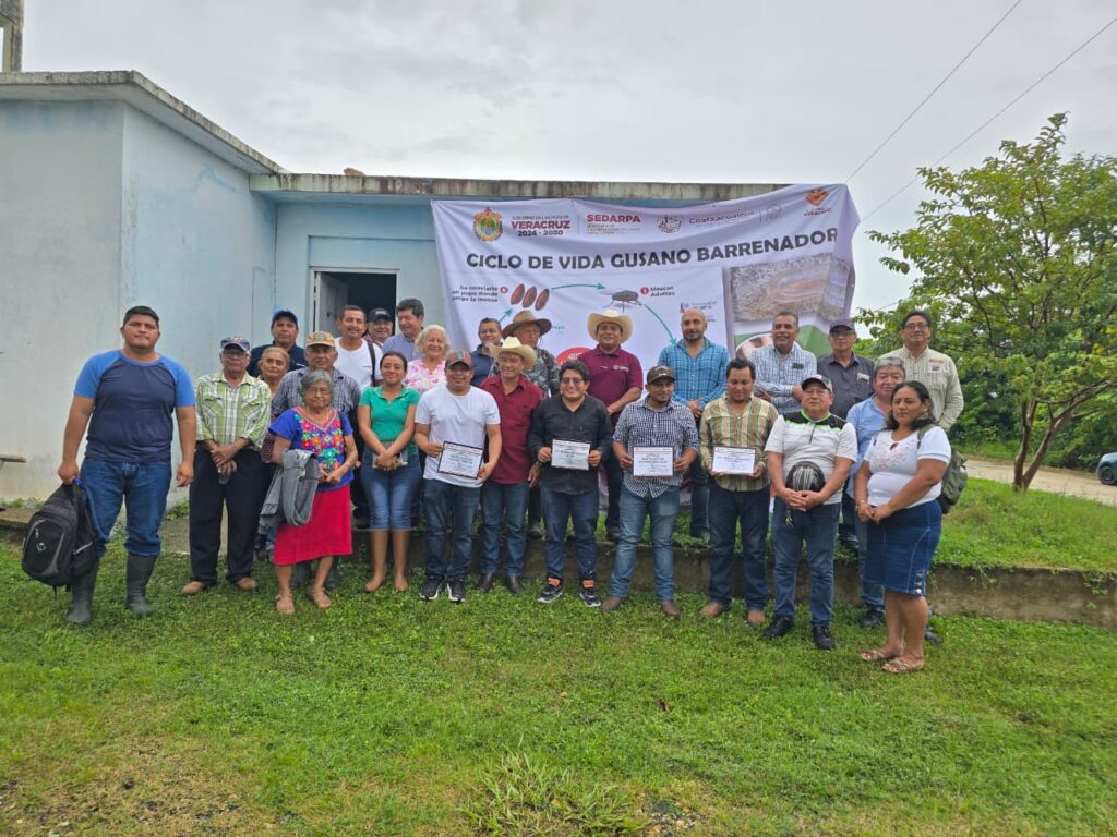 Capacitan a 40 ganaderos de Coatzacoalcos en sanidad y productividad rural Capacitan a 40 ganaderos de Coatzacoalcos en sanidad y productividad rural